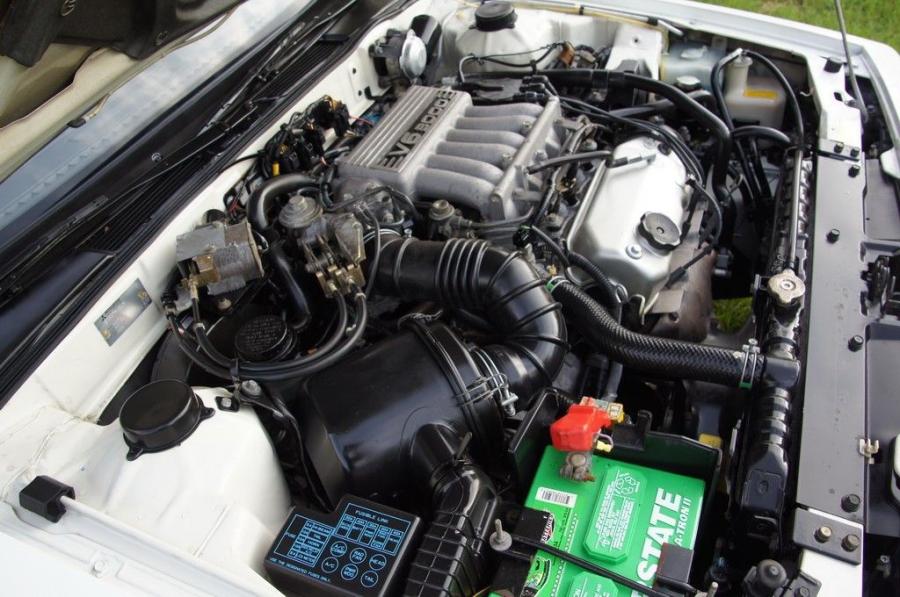  Mitsubishi Gallant Sigma 1988 года  (фото 39 из 54)